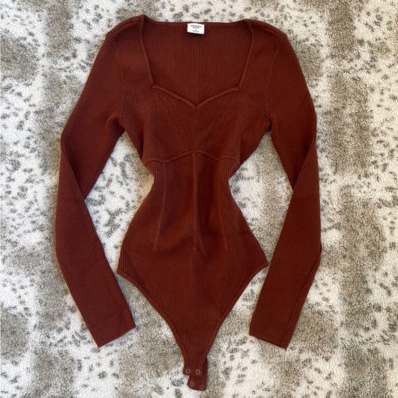 Abercrombie & Fitch Tops - Abercrombie knit bodysuit